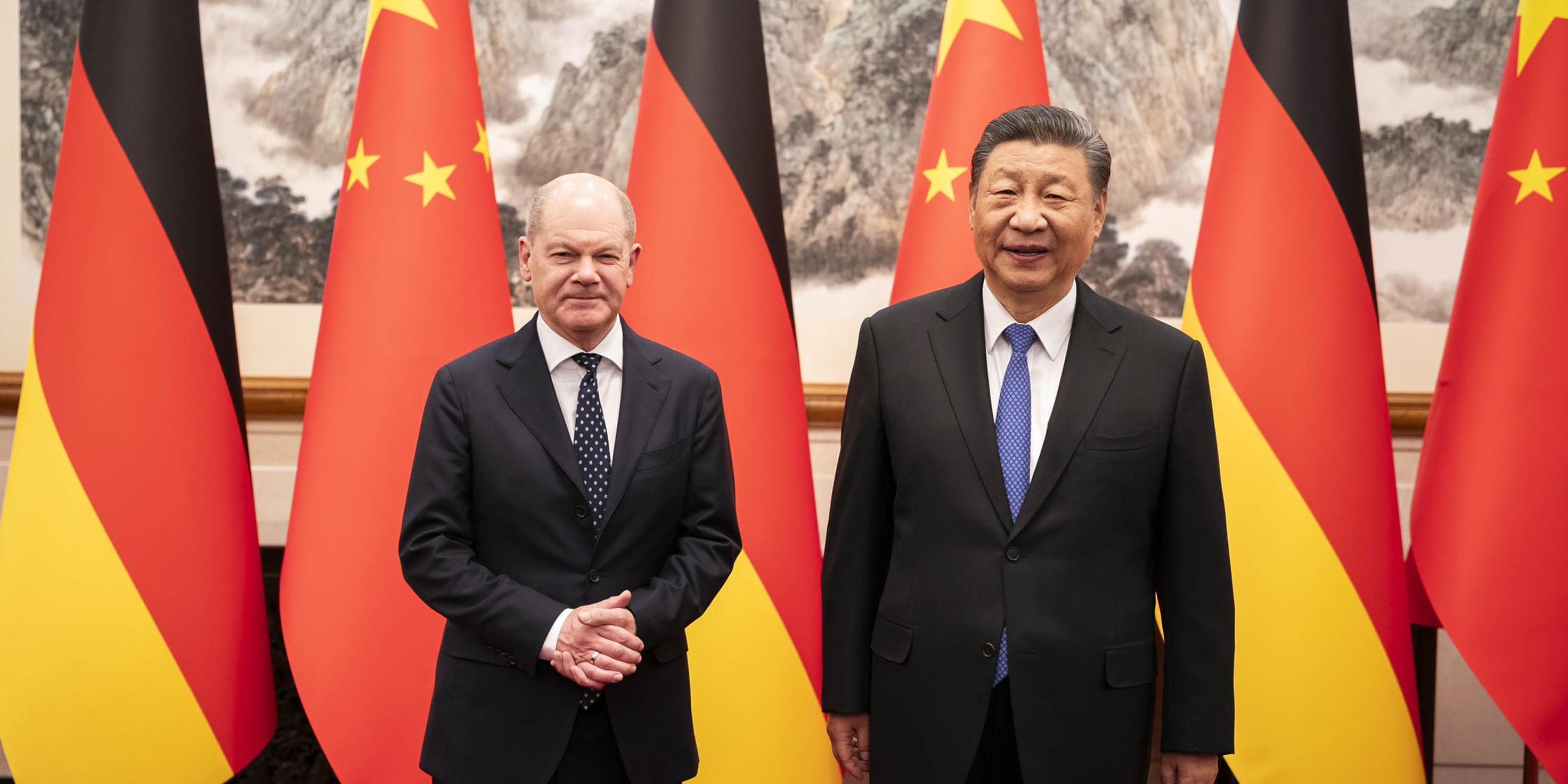أهداف زيارة المستشار الألماني إلى الصين
