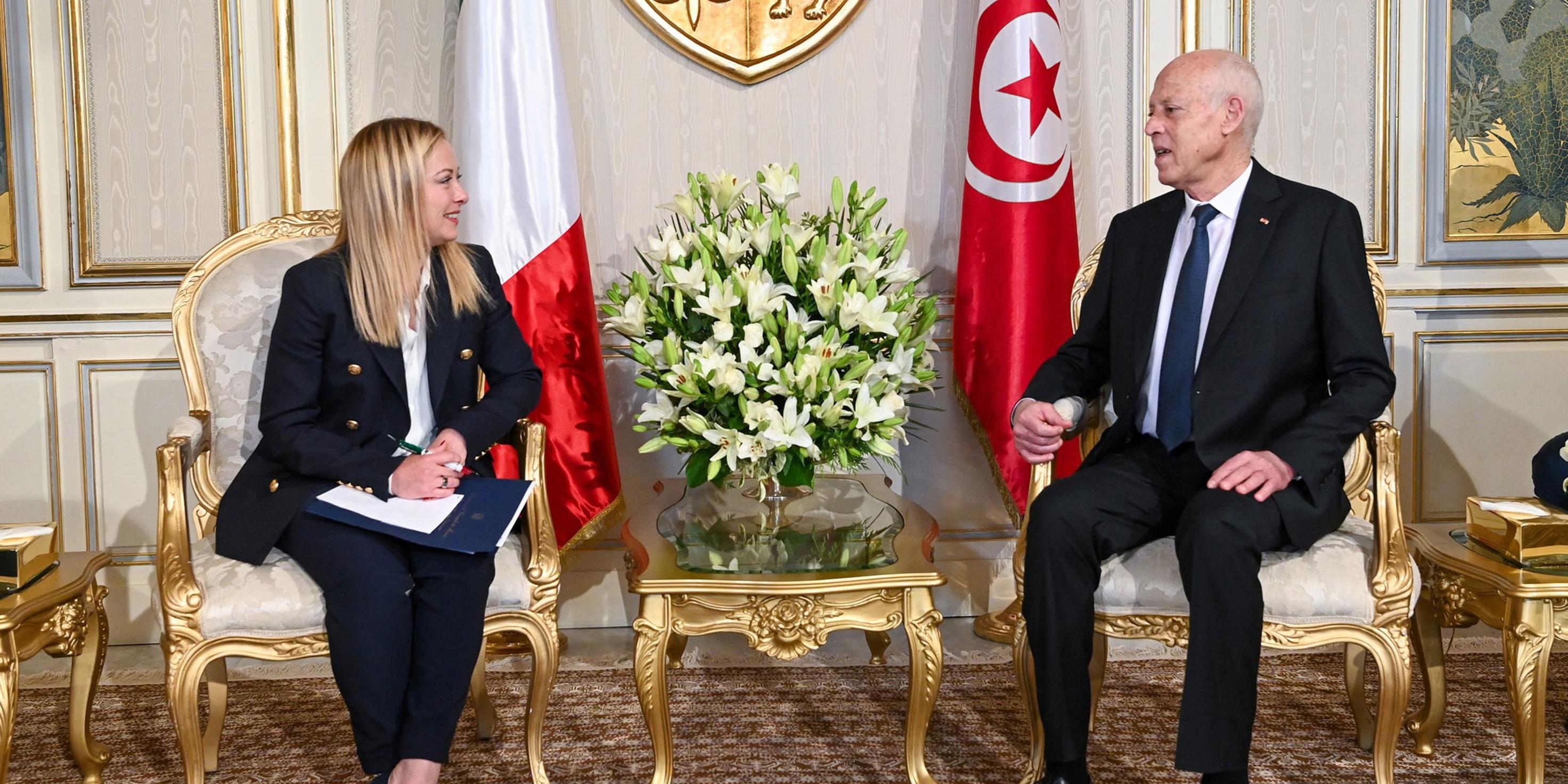 لماذا تحرص إيطاليا على تطوير العلاقات مع تونس؟